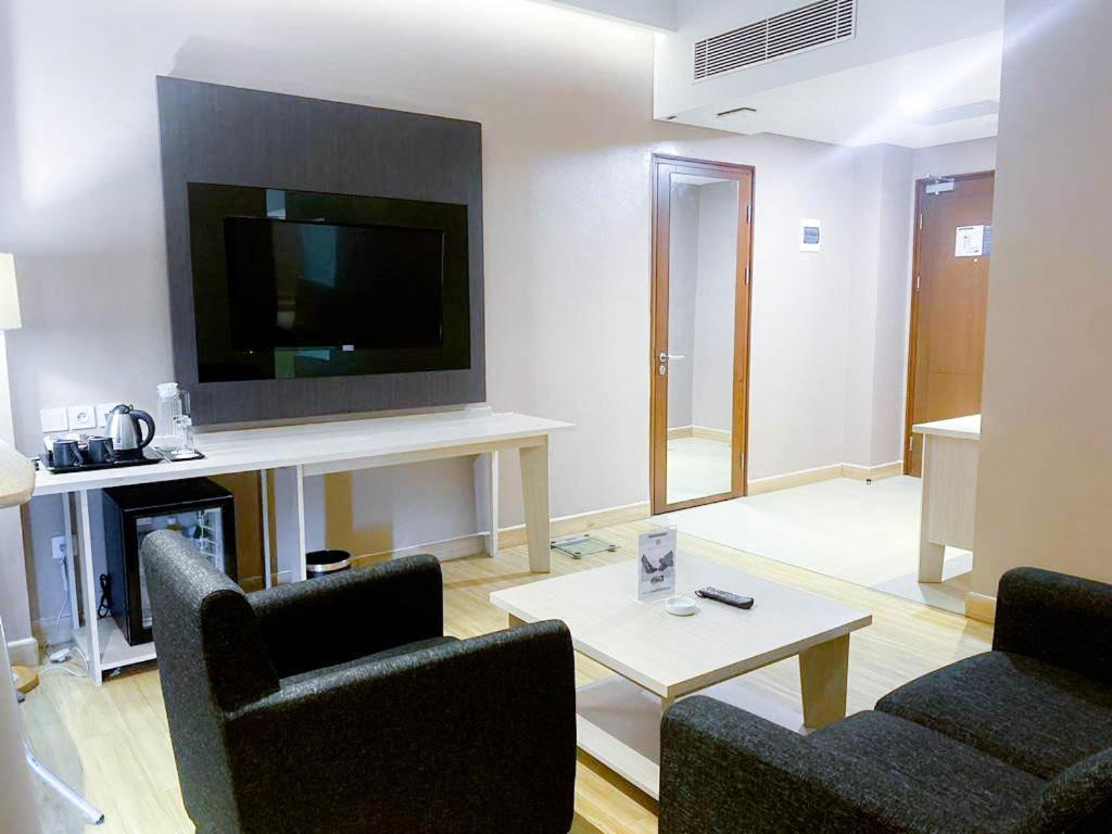 Harper Palembang By Aston Hotel Екстериор снимка